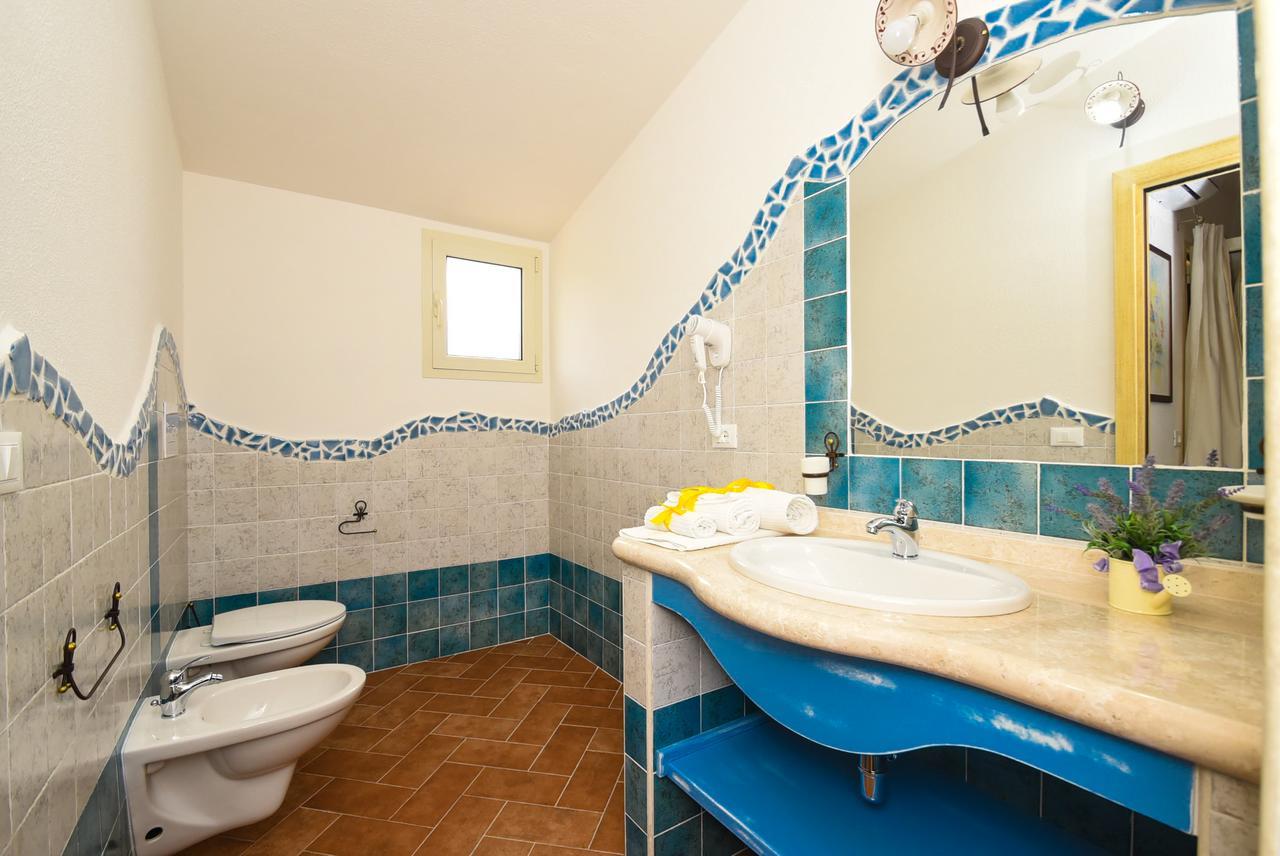 Micali Hotel Orosei Bagian luar foto