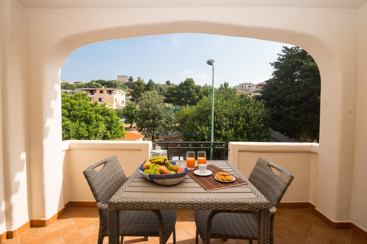 Micali Hotel Orosei Bagian luar foto