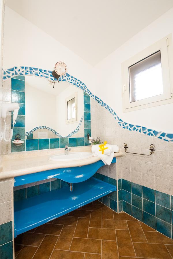 Micali Hotel Orosei Bagian luar foto